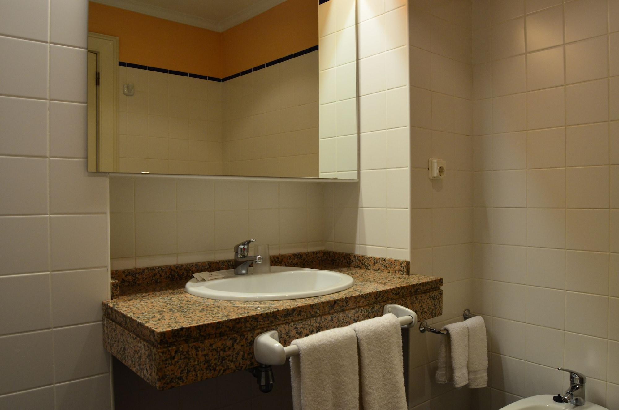 Residencial Mariazinha By Petit Hotels Funchal  Luaran gambar