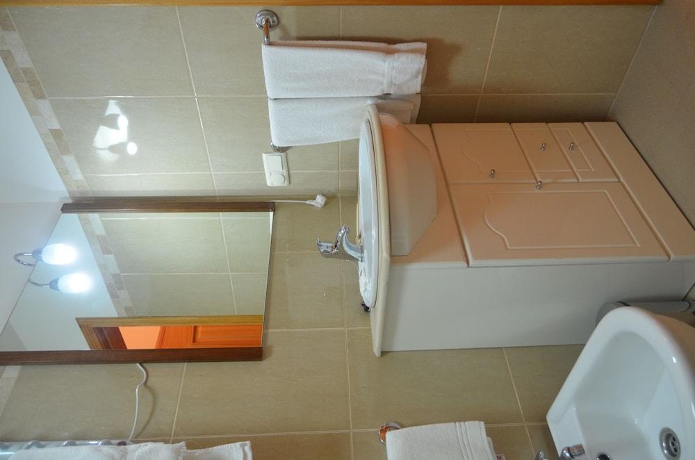 Residencial Mariazinha By Petit Hotels Funchal  Luaran gambar