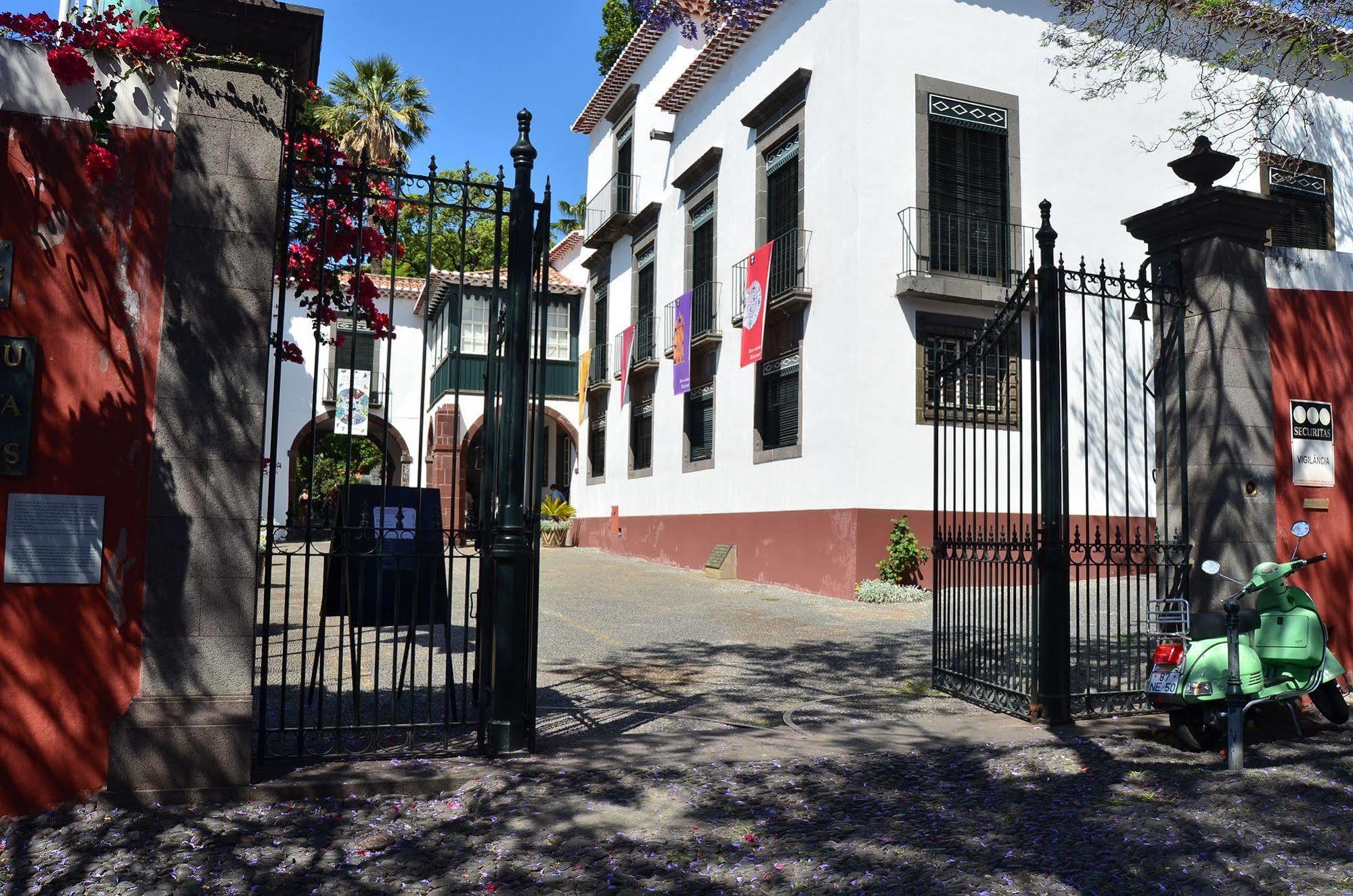 Residencial Mariazinha By Petit Hotels Funchal  Luaran gambar